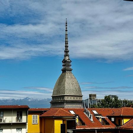 Le Finestre Sulla Mole Apartment Turin Bagian luar foto