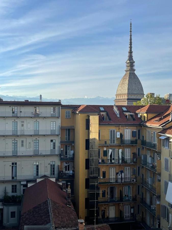 Le Finestre Sulla Mole Apartment Turin Bagian luar foto